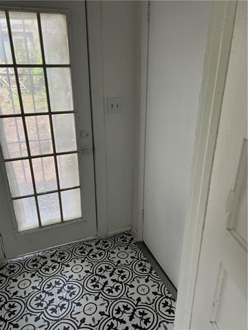 505 Dunbar SW Street, Atlanta, GA 30310