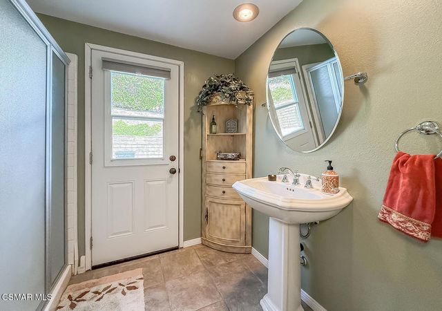 13749 Gunsmoke Road, Moorpark, CA 93021