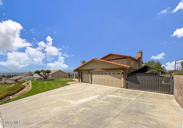 13749 Gunsmoke Road, Moorpark, CA 93021