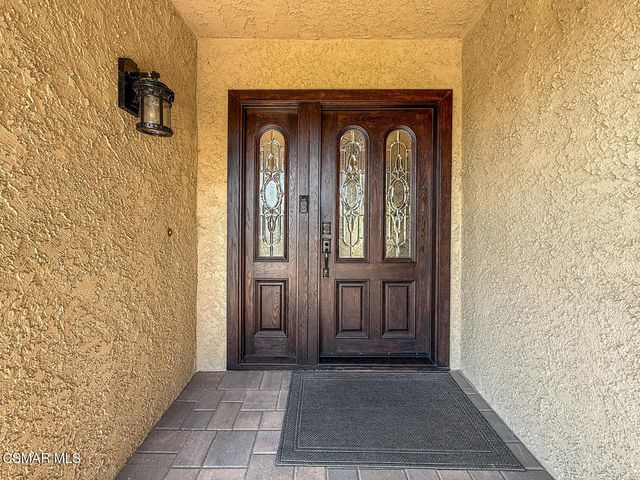 13749 Gunsmoke Road, Moorpark, CA 93021