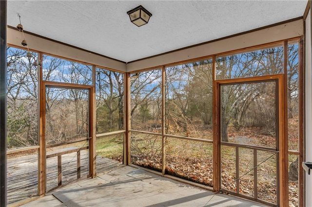 1884 E 978th Road, Lawrence, KS 66049