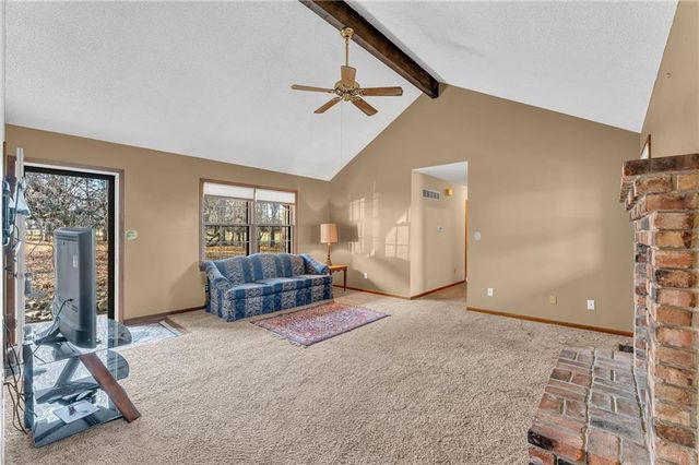 1884 E 978th Road, Lawrence, KS 66049