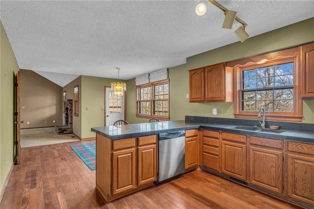 1884 E 978th Road, Lawrence, KS 66049