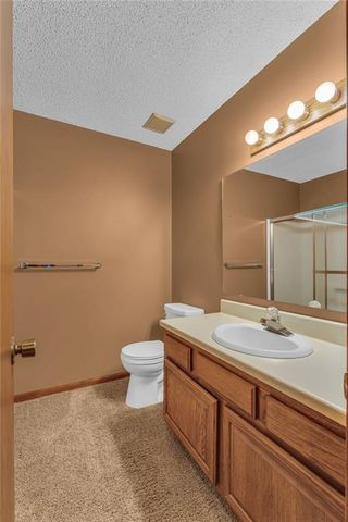 1884 E 978th Road, Lawrence, KS 66049