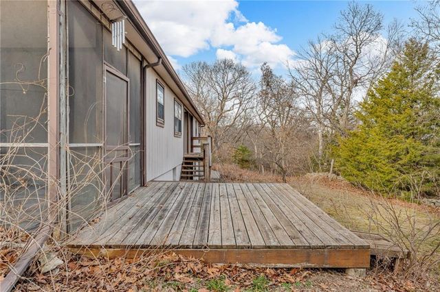 1884 E 978th Road, Lawrence, KS 66049