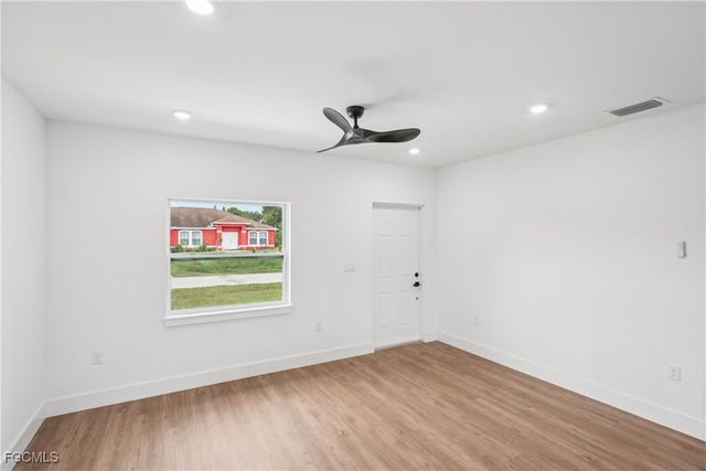 2514 38th ST SW, Lehigh Acres, FL 33976