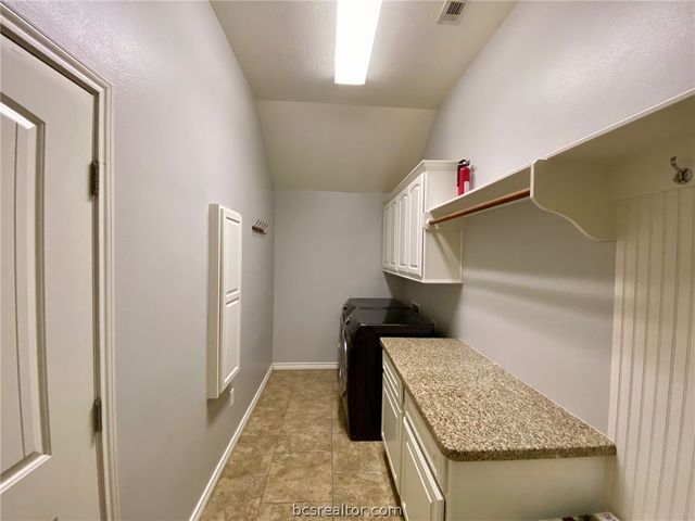 3908 Faimes Ct, College Station, TX 77845