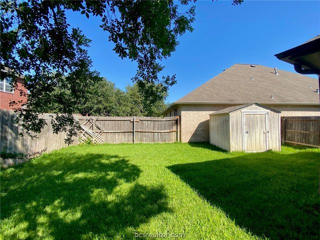 3908 Faimes Ct, College Station, TX 77845