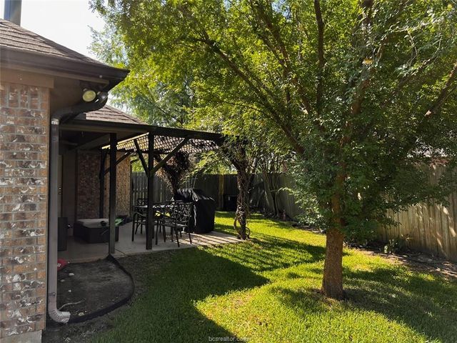 3908 Faimes Ct, College Station, TX 77845