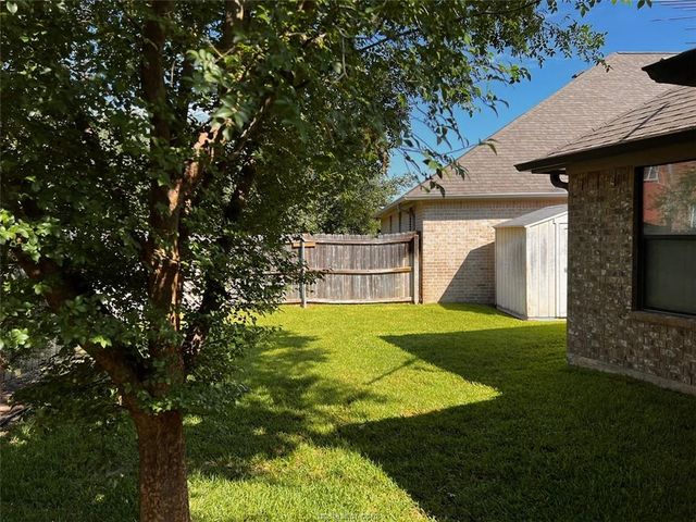 3908 Faimes Ct, College Station, TX 77845