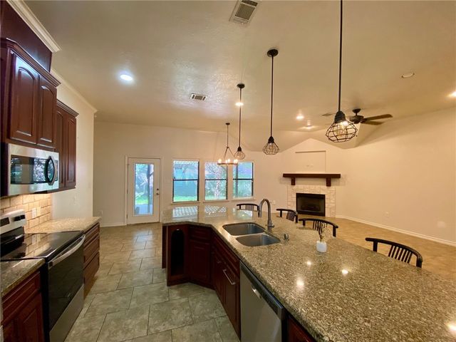 3908 Faimes Ct, College Station, TX 77845