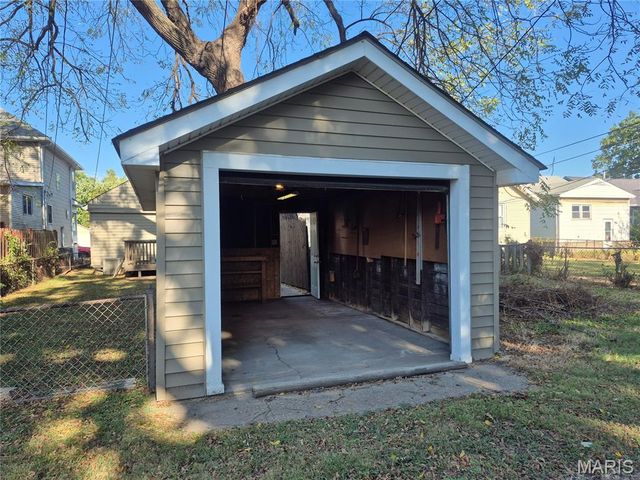2434 Benton Street, Granite City, IL 62040