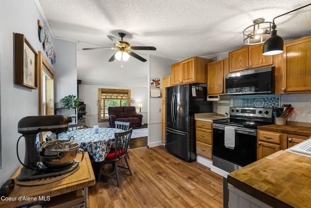 3464 Upper Pack River Rd, Sandpoint, ID 83864