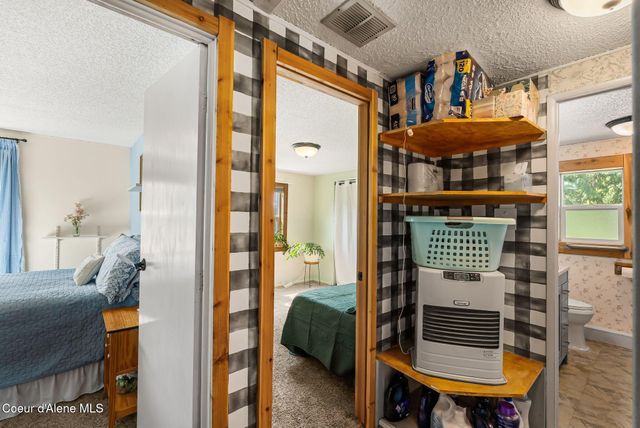 3464 Upper Pack River Rd, Sandpoint, ID 83864