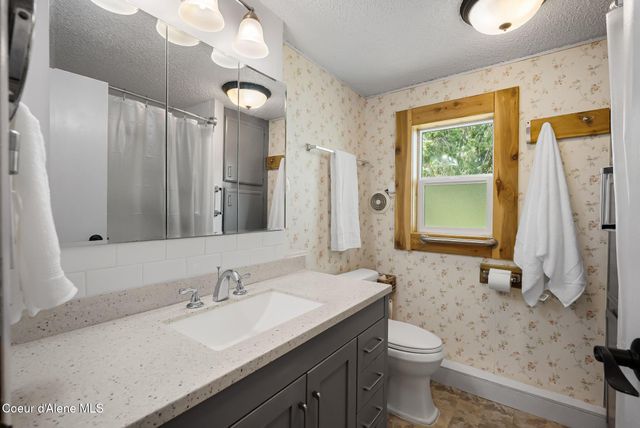 3464 Upper Pack River Rd, Sandpoint, ID 83864