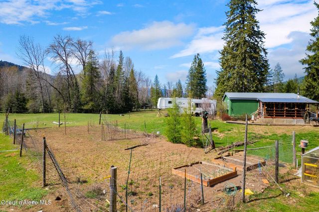 3464 Upper Pack River Rd, Sandpoint, ID 83864