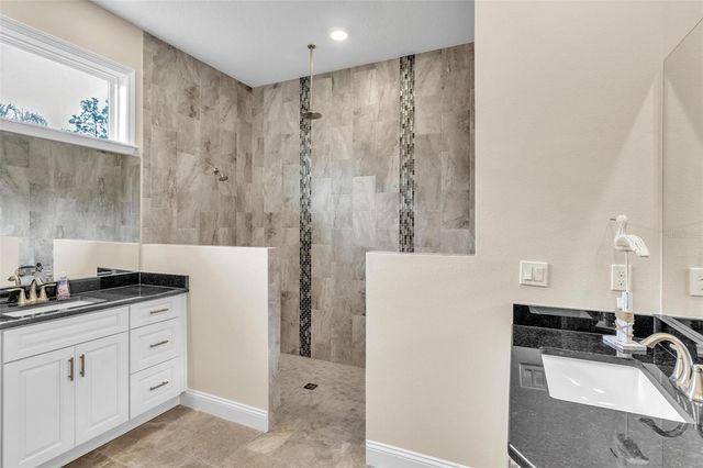 10 POINT OF WOODS DRIVE, Palm Coast, FL 32164