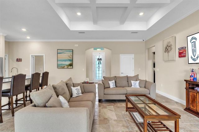 10 POINT OF WOODS DRIVE, Palm Coast, FL 32164