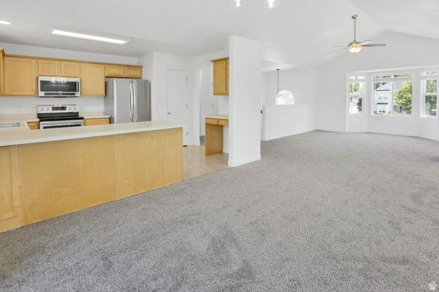 2049 N 700 W, West Bountiful, UT 84087
