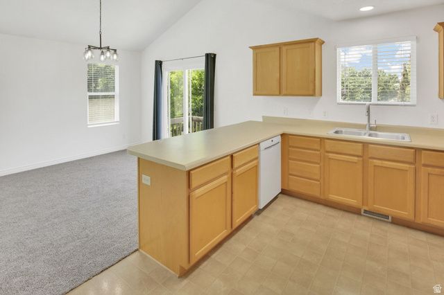 2049 N 700 W, West Bountiful, UT 84087