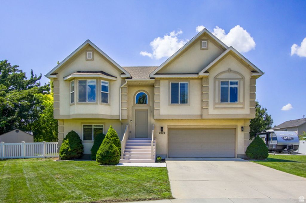 2049 N 700 W, West Bountiful, UT 84087