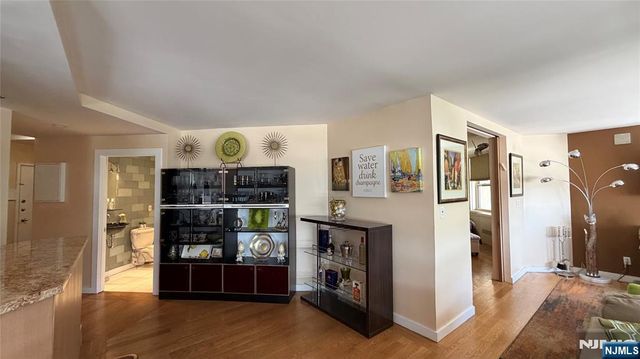 7004 Blvd East 311C, West New York, NJ 07093