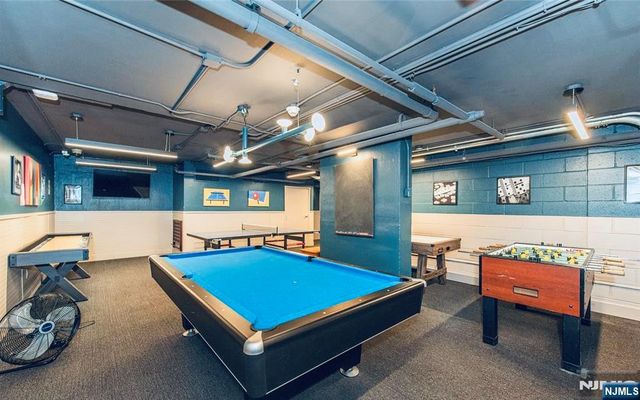 7004 Blvd East 311C, West New York, NJ 07093