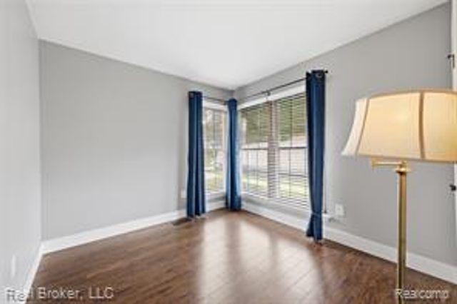 40424 Newport Drive 73, Plymouth, MI 48170