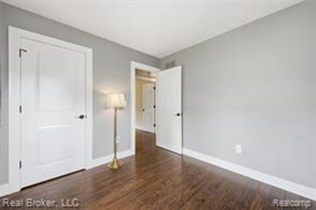 40424 Newport Drive 73, Plymouth, MI 48170