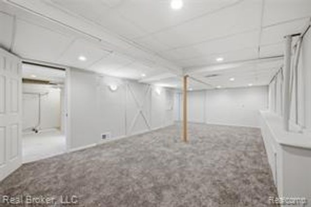 40424 Newport Drive 73, Plymouth, MI 48170