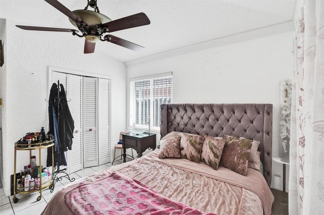 7456 W 34th Ct, Hialeah, FL 33018