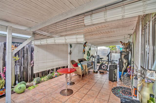 7456 W 34th Ct, Hialeah, FL 33018