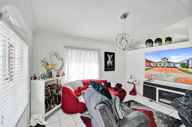 7456 W 34th Ct, Hialeah, FL 33018