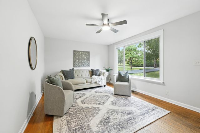 2511 Timberwood Dr, Clarksville, TN 37040