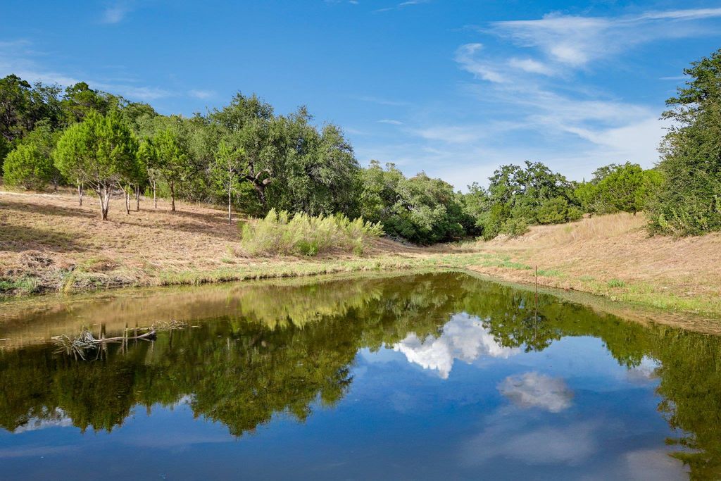 717 Puerto Rico DR, Wimberley, TX 78676