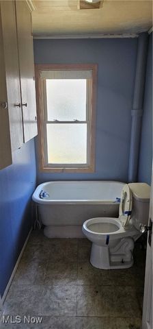 961 Wyley Avenue, Akron, OH 44306