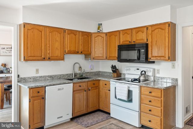 103 MASTERS DR, Cross Junction, VA 22625