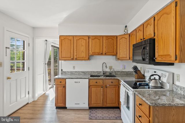 103 MASTERS DR, Cross Junction, VA 22625