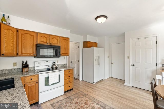 103 MASTERS DR, Cross Junction, VA 22625