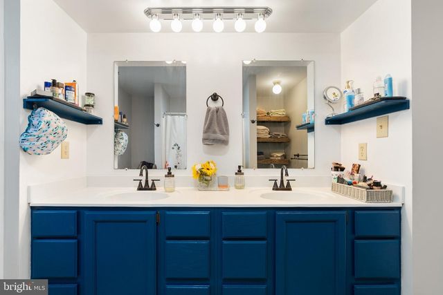 103 MASTERS DR, Cross Junction, VA 22625