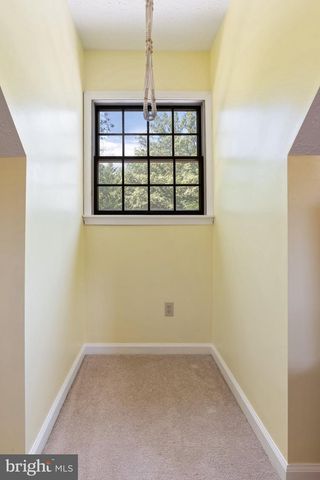 103 MASTERS DR, Cross Junction, VA 22625