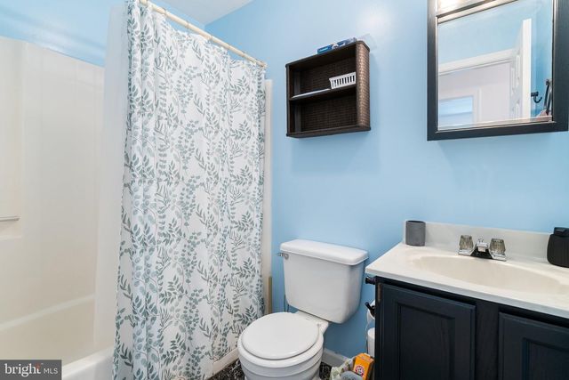 103 MASTERS DR, Cross Junction, VA 22625