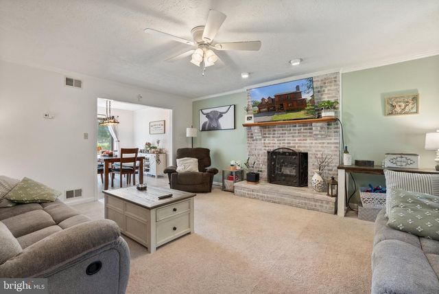 103 MASTERS DR, Cross Junction, VA 22625