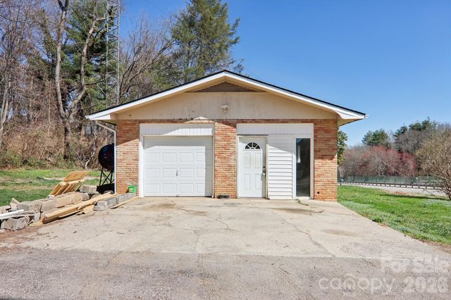 541 Paragon Parkway, Waynesville, NC 28786