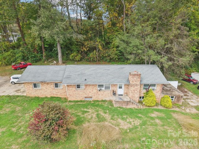541 Paragon Parkway, Waynesville, NC 28786