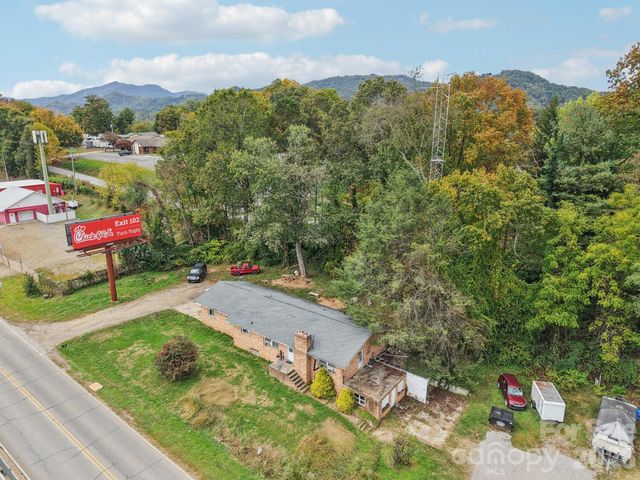 541 Paragon Parkway, Waynesville, NC 28786