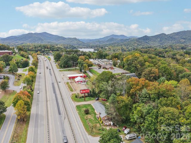 541 Paragon Parkway, Waynesville, NC 28786
