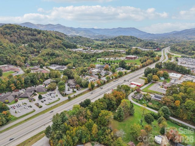 541 Paragon Parkway, Waynesville, NC 28786
