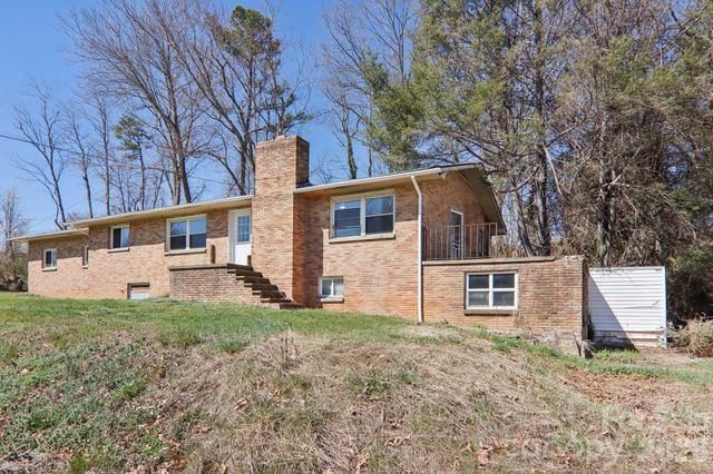 541 Paragon Parkway, Waynesville, NC 28786