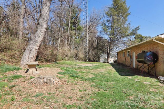 541 Paragon Parkway, Waynesville, NC 28786